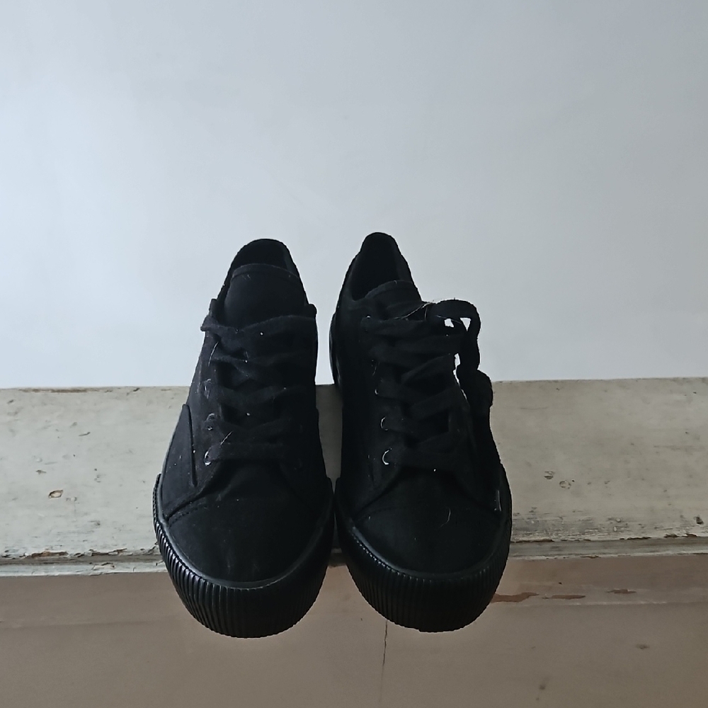 H&M Womens Black Platform Sneakers Size 7